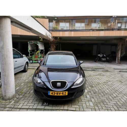 Nette Seat Leon 1.6 met airco en onderhoudshistorie