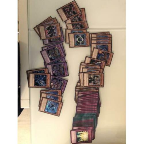 Yugioh cubic deck 85 kaarten bieden!