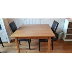 Eettafel teak hout uitschuifbaar vierkant of rechthoekig