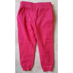 Jogging broek, Deens merk Minymo maat 116, valt als 110