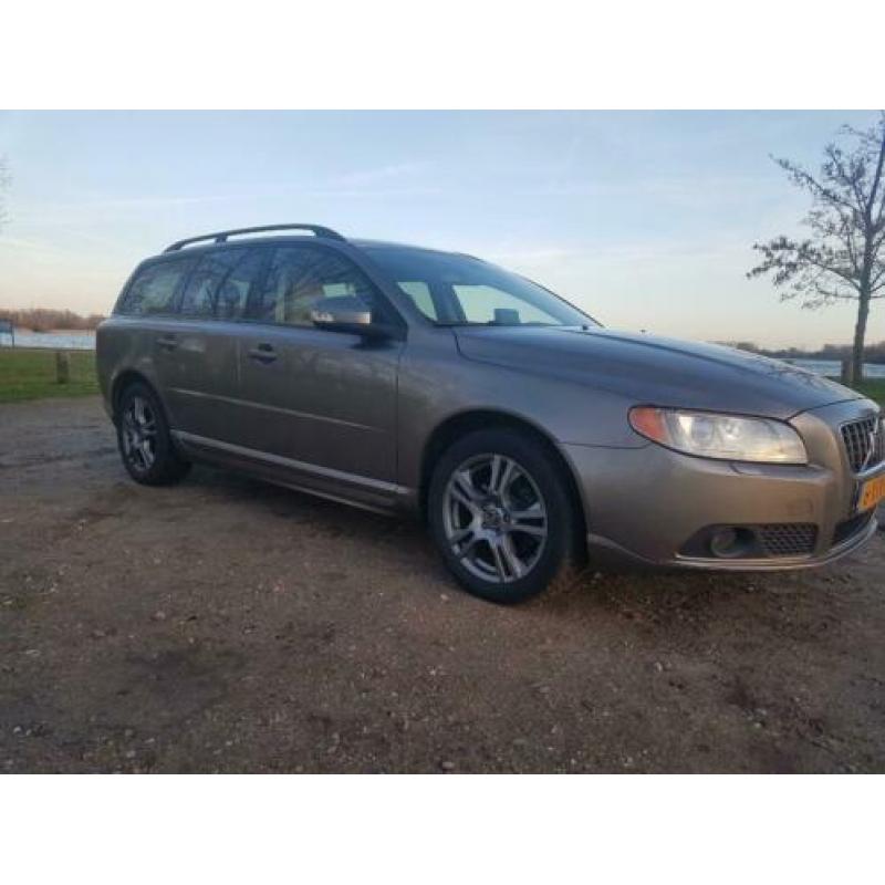 Volvo V70 2.0 D 2008 Grijs