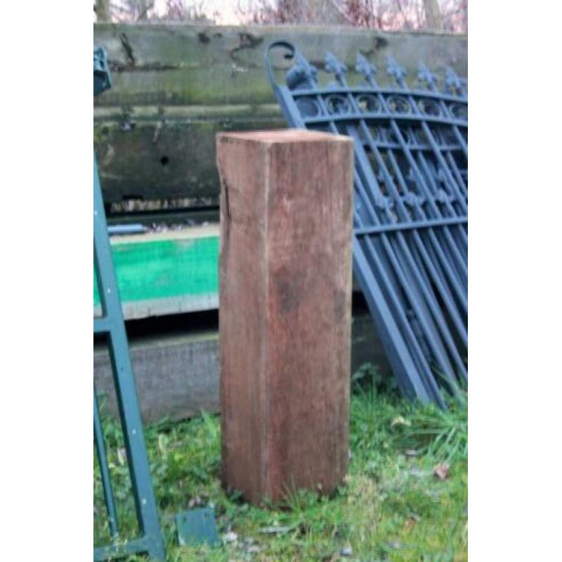 Sokkels/Zuilen/Pilaar. Diverse Materialen en Modellen