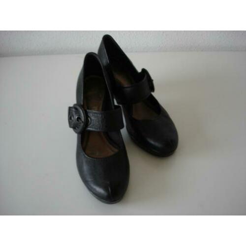 * CLARKS zwarte pumps maat 40 = 6.5 bijna nieuw supermooi !