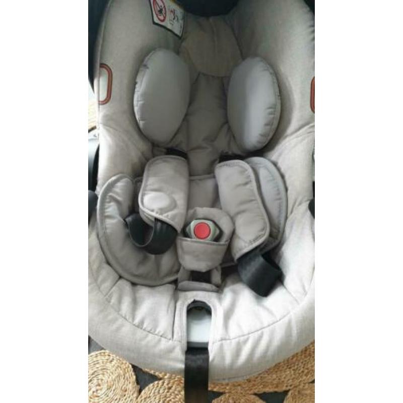 ? Stokke® iZi Go Modular™ by BeSafe® Kleur: Grey Melange