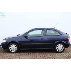 Opel Astra 1.6i 8v 75pk, GL uitv.,178.dkm! Stuurbekrachtigin
