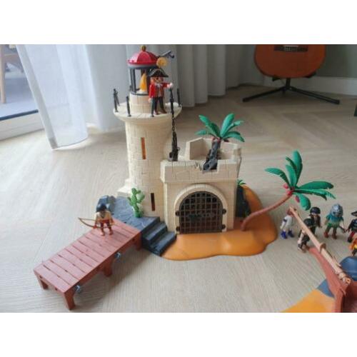 Piratenkasteel/gestrand schip piraten playmobil