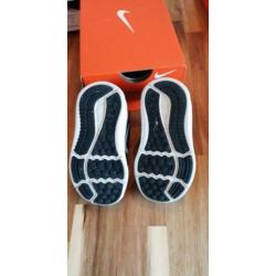 Schoenen 21,22,23 en23,5 nike Adidas shoesme British knights