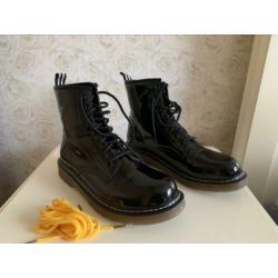 Lak Boots maat 40