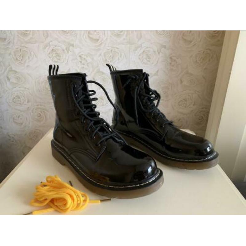 Lak Boots maat 40