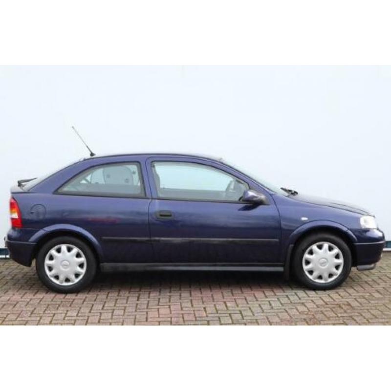 Opel Astra 1.6i 8v 75pk, GL uitv.,178.dkm! Stuurbekrachtigin