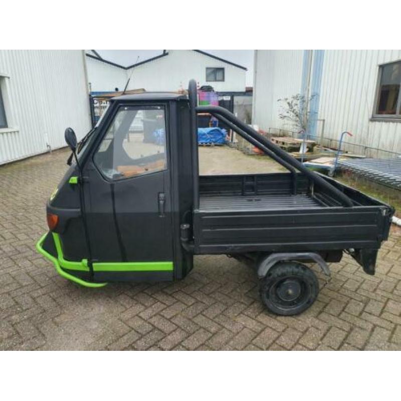 Piaggio Ape 50 TukTuk Brom kenteken Zwart-trekhaak-cd-speler