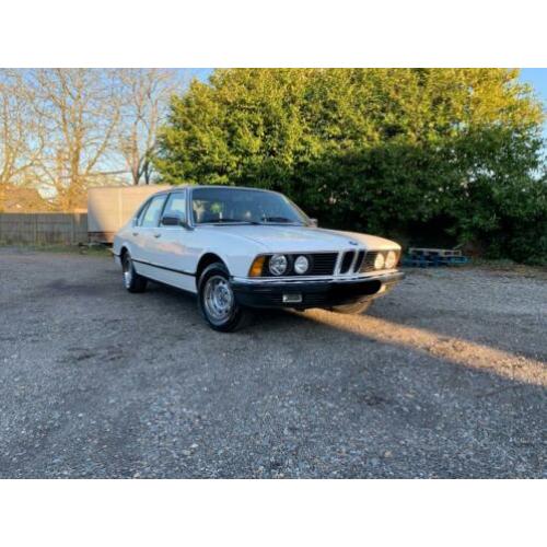 BMW 732i