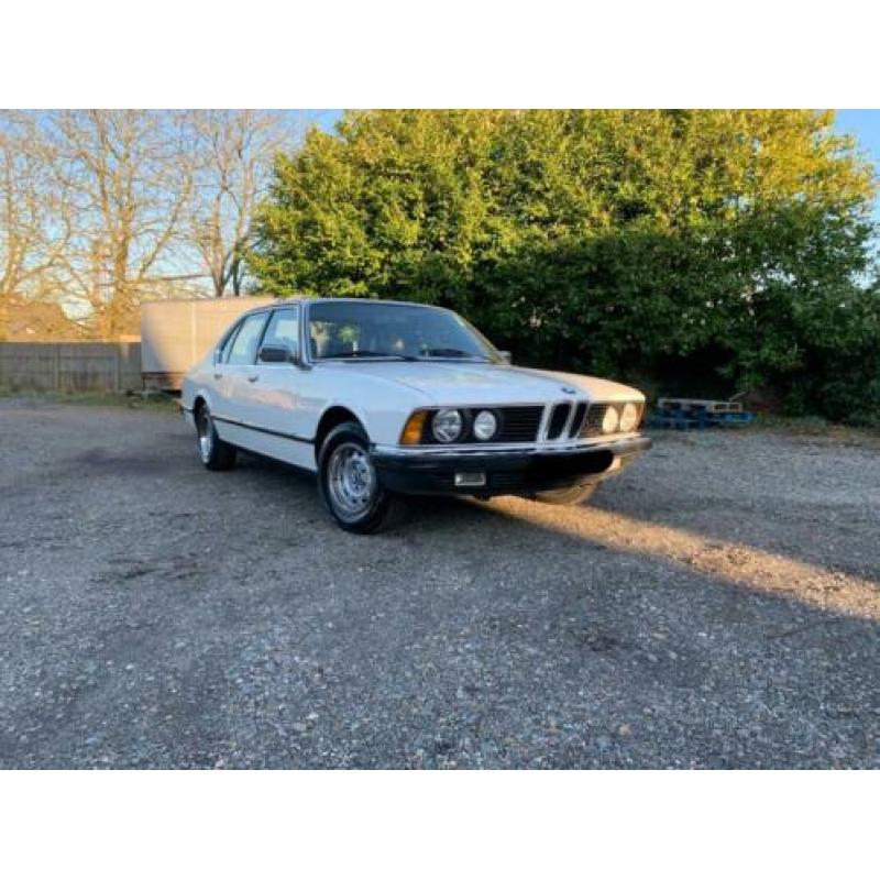 BMW 732i
