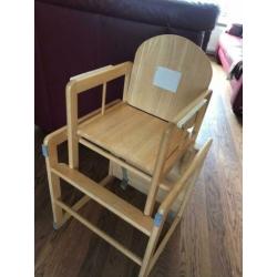 Houten kinderstoel