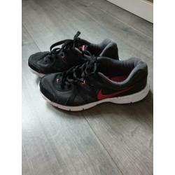 Nike gynpen zgan maat 39