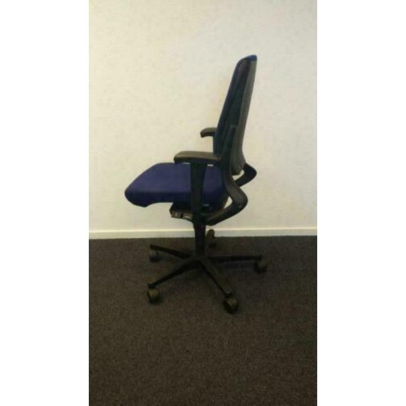 Bureaustoel Ahrend 230 donkerblauw, hoge rug