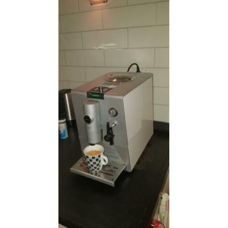 Jura Ena 7 met cappuccinatore