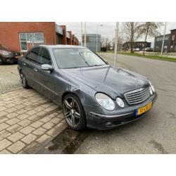 Mercedes-Benz E-KLASSE E-350 Avantgarde