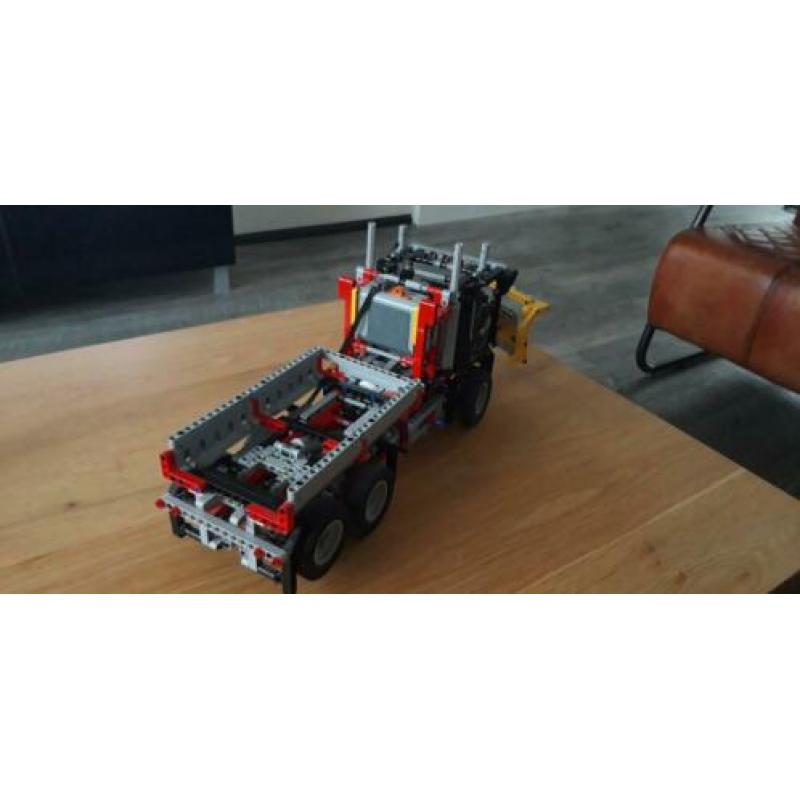 Lego Technic 2 in 1 truck 9397(compleet).