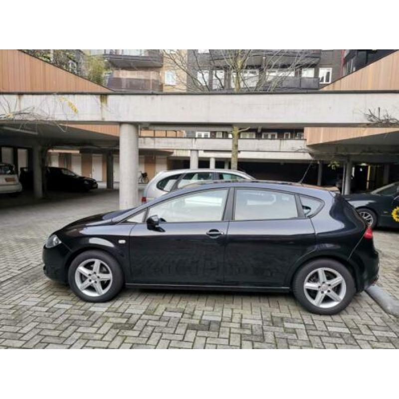Nette Seat Leon 1.6 met airco en onderhoudshistorie