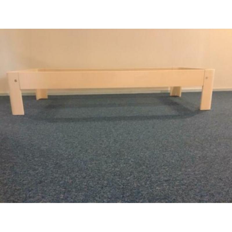Auping bed 90 x 200 cm met verstelbaar spiraal.