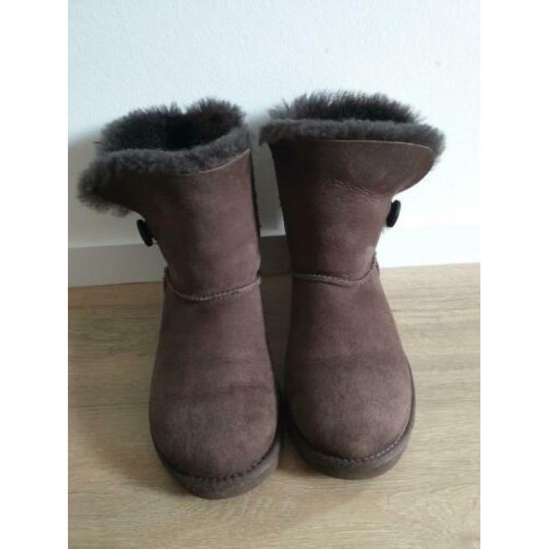 Uggs Bailey maat 34
