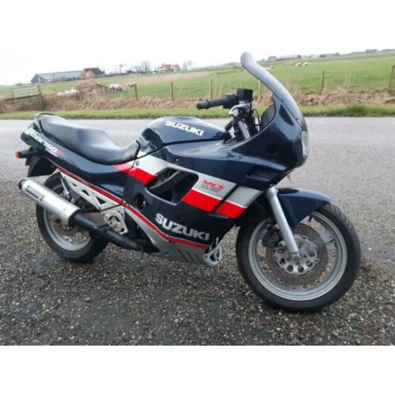 Suzuki gsx 750f