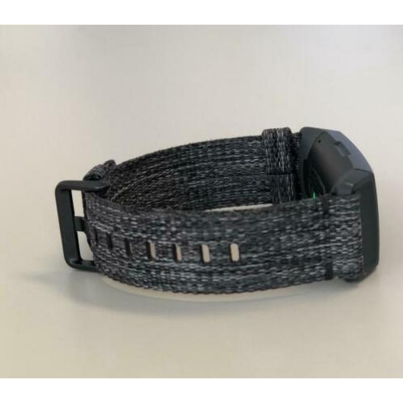 Fitbit charge 3, 1 jaar gebruikt, lichte gebruikers sporen