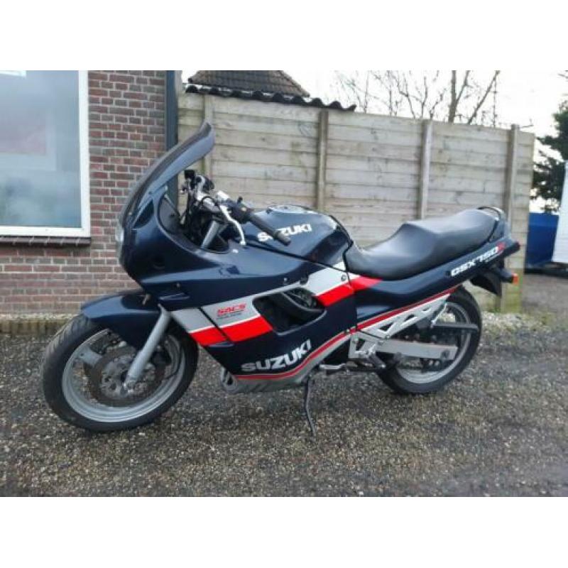 Suzuki gsx 750f