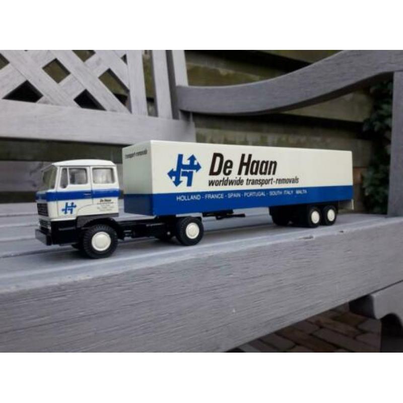 Liob car DAF 2800 de Haan