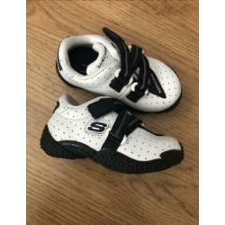 Nieuw Skechers maat 19,5 schoenen