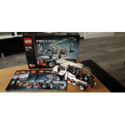 Lego Technic 2 in 1 hoogwerker 8071(compleet).