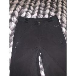 Zwarte Protest slim fit skibroek maat 176