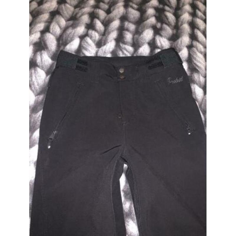 Zwarte Protest slim fit skibroek maat 176