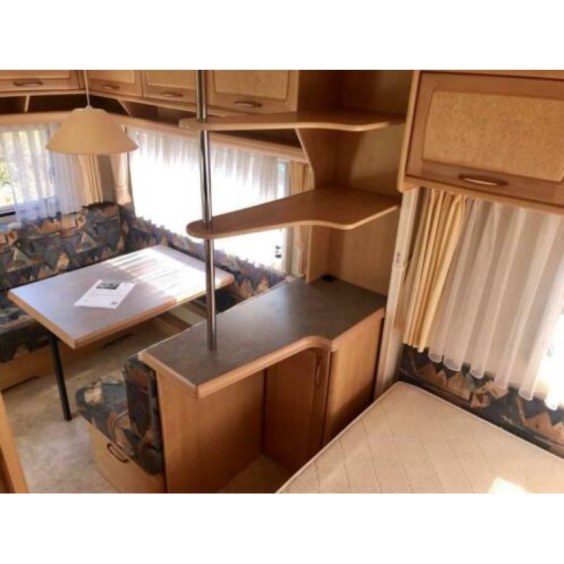 Hobby Exclusive 440 SFE Fransbed + treinzit