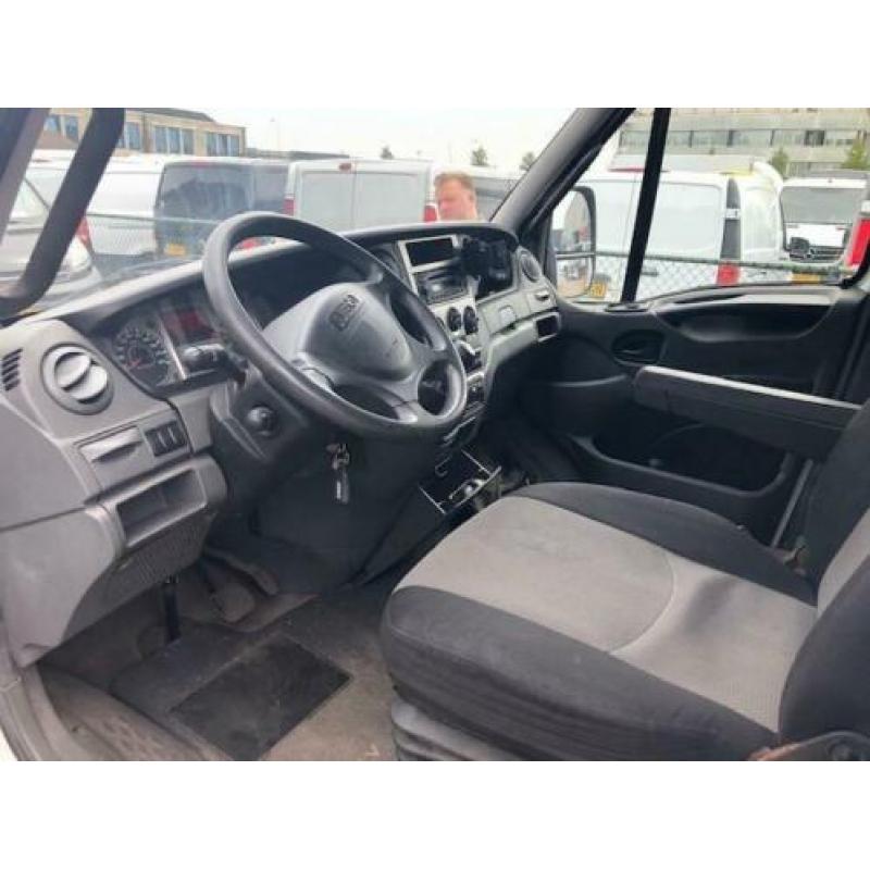Iveco Daily 65C17 Bakwagen + Laadklep Euro5 Airco (bj 2011)