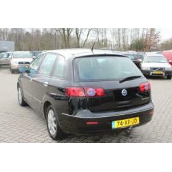 Fiat Croma 1.9 JTD DYNAMIC Euro 4 airco, climate control, ra