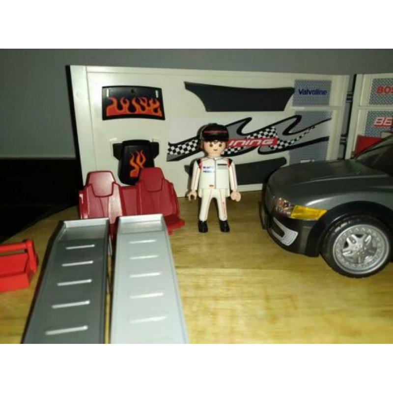 Playmobil 4366 auto met diverse geluiden en werkplaats