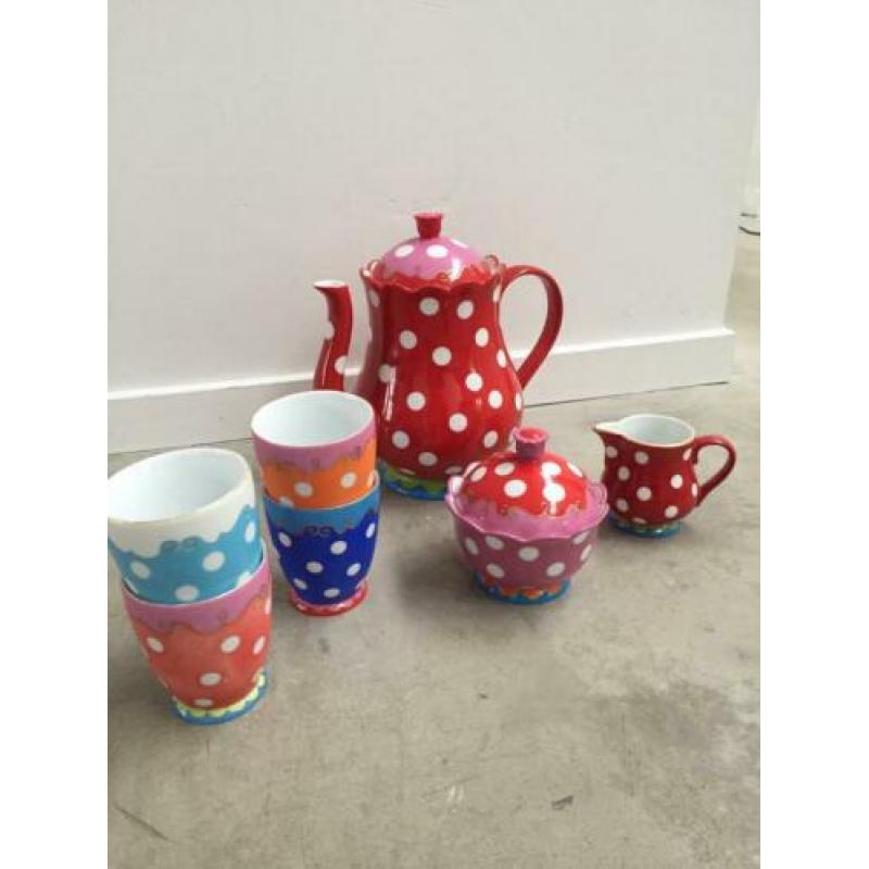 Oilily servies