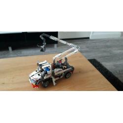 Lego Technic 2 in 1 hoogwerker 8071(compleet).
