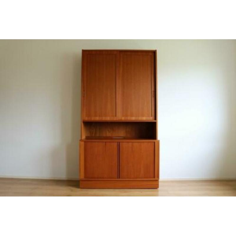 Vintage Deense kast | wandkast | jaren 60 | Hundevad