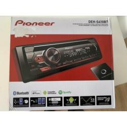 Splinternieuwe Pioneer autoradio DEH-S410BT. Cd. Bluetooth.