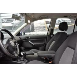 Volkswagen Bora 1.6-16V 2006! leuke auto! Airco! (bj 2006)