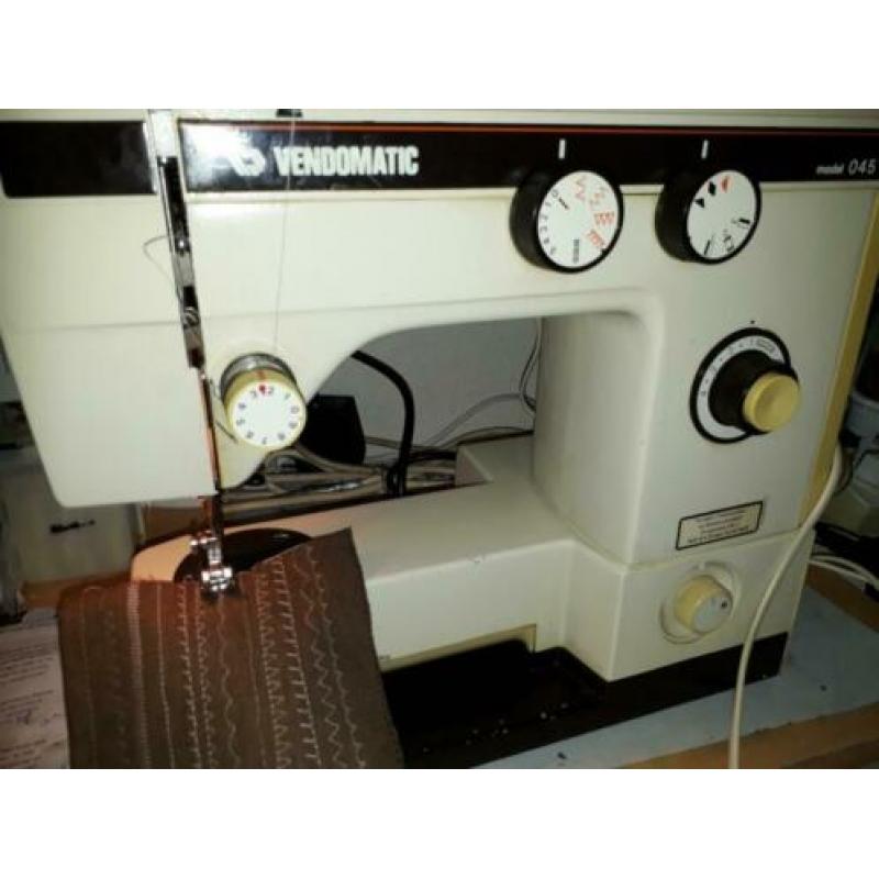 Naaimachine Vendomatic Goed werkende COMPLEET