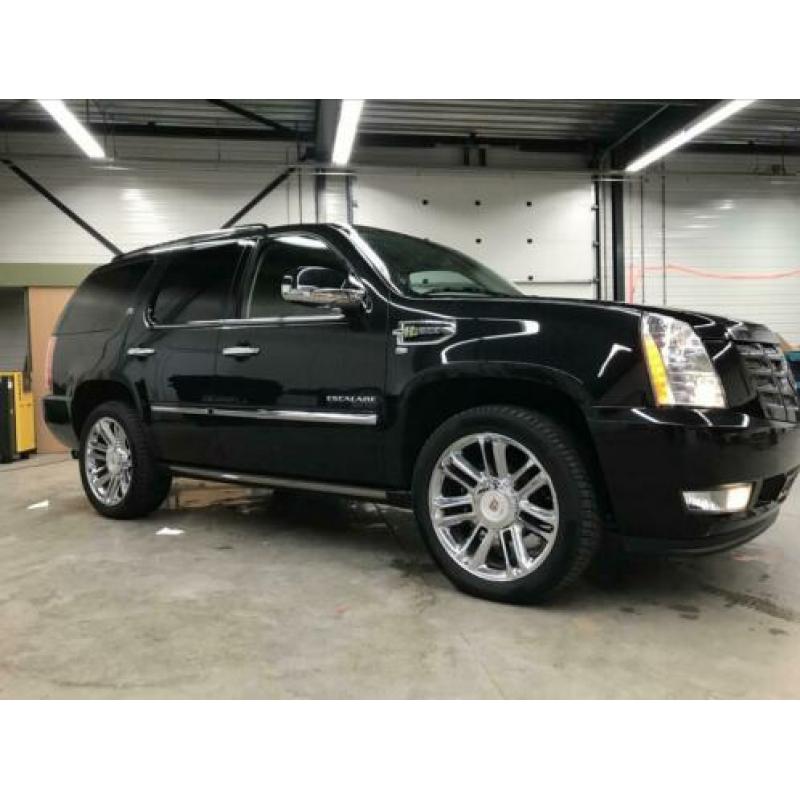 Cadillac Escalade 6.0 Hybrid 2012 Zwart