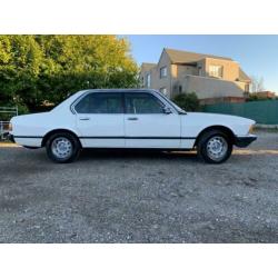 BMW 732i