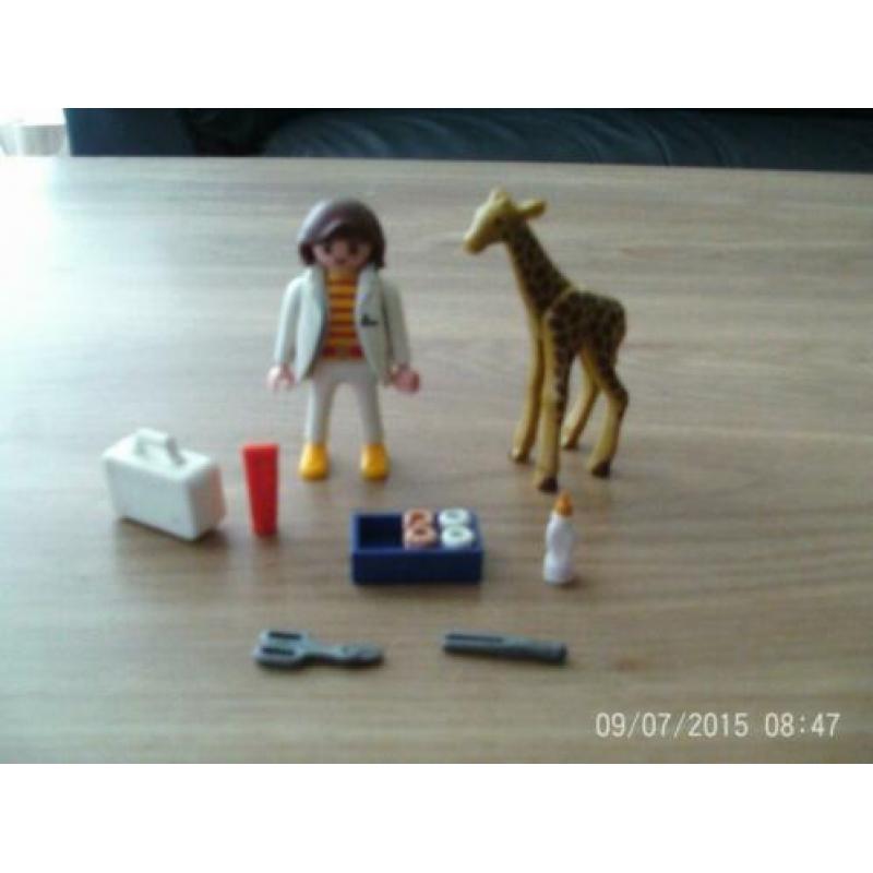 playmobil dierenarts met babygiraf