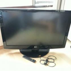 LG lcd tv 42 inch (107) cm