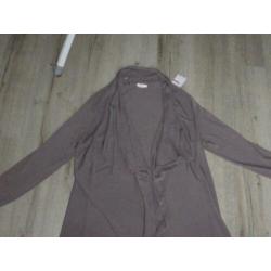 Libelle nieuw taupe kleur vest mt. 46