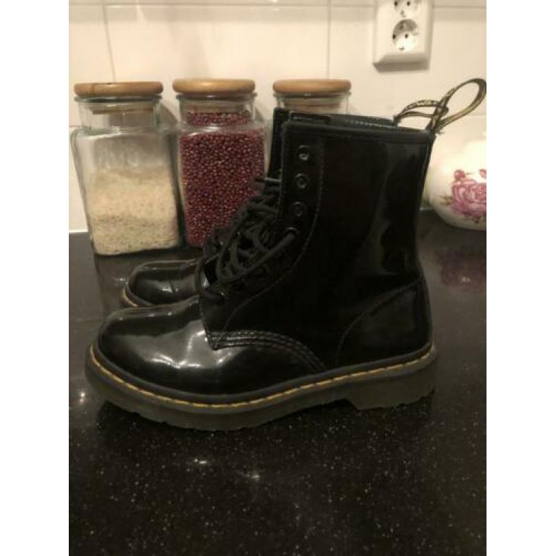 Dr martens zwart maat 36